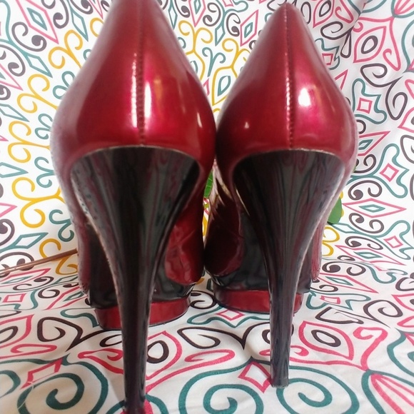 Carlos Santana Queens Ruby Red Pumps Heels Shoes - Picture 6 of 6